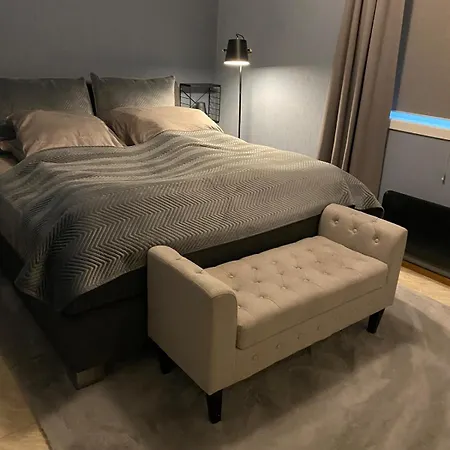 3 Bedrooms, Close To The Center, Sauna, Free Parking Kirkenes