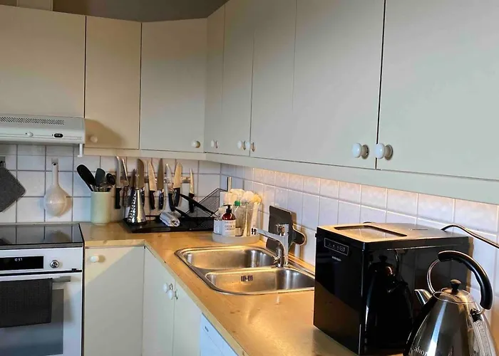 3 Bedrooms, Close To The Center, Sauna, Free Parking Kirkenes